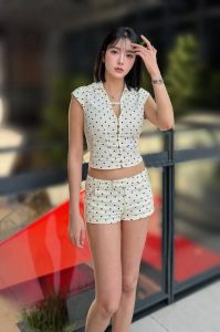 拉拉-2-2.jpg