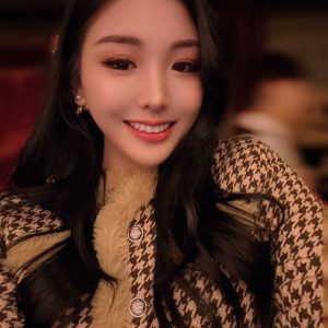 白鹿鹿-2-2.jpg